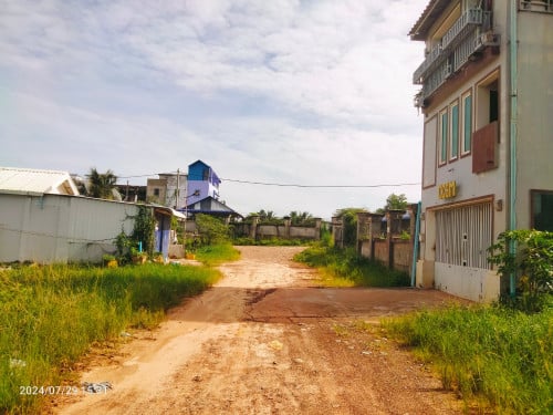 ដីលក់ 5*20 24900$ សង្កាត់1 ក្រុងព្រះសីហនុ