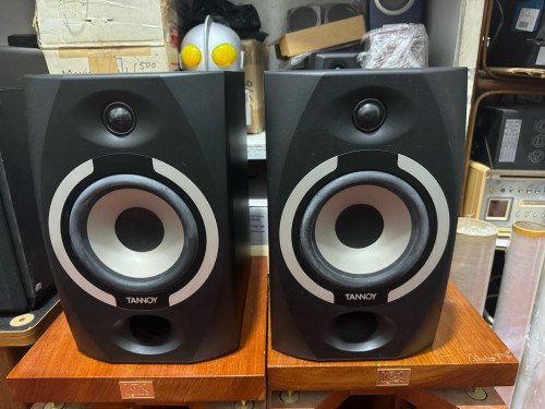 Monitor TANNOY Reveal 601a