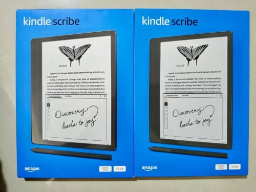 Kindle Scribe (16 GB), 10.2” 300 ppi Paperwhite display, includes Basic Pen