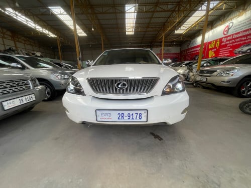 Lexus 330 លក់ 16900 ចចារ ប៉ុង ១ ធម្មតា