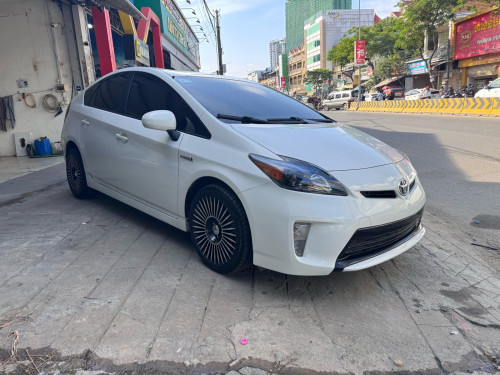 លក់ Prius 2012 ស្លាកលេខ 2BX option 3 ក្នុងលឿង