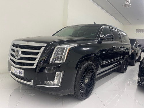 Cadillac Escalade ESV platinum 2015