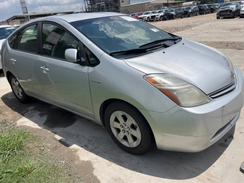 Prius 2009 silver half