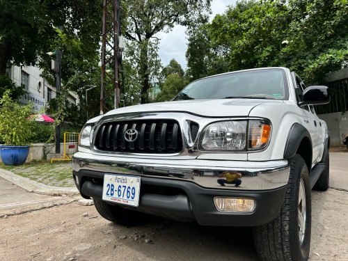 TOYOTA TACOMA 2002 P1