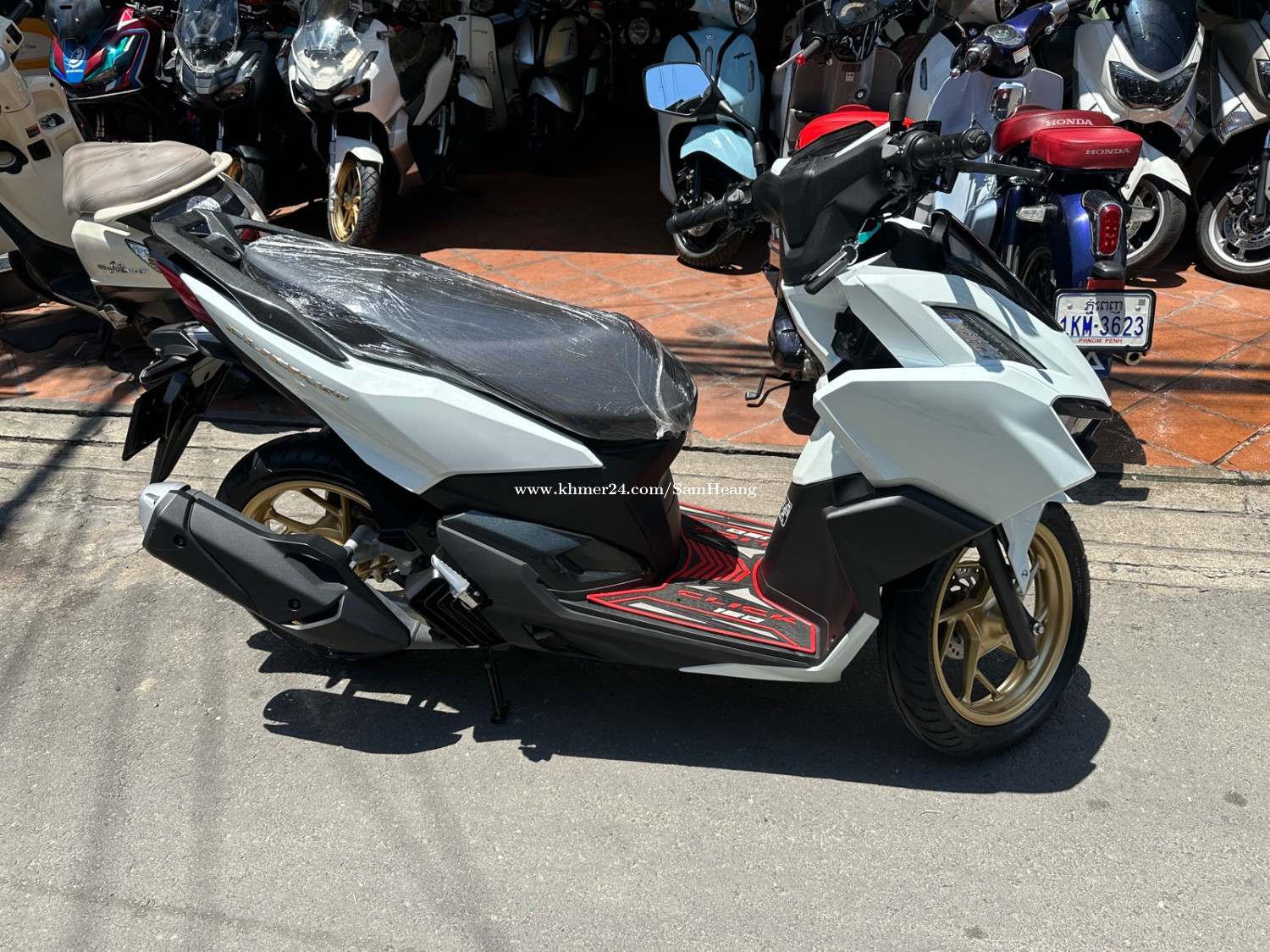 honda click motorcycle price