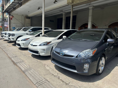 Toyota prius 2010 ដល់ 2015