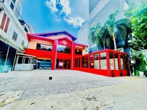 Commercial Shop Rent Near Independent Monument, 16x25m, 02 Floors 4,000$, Good 4 All Business