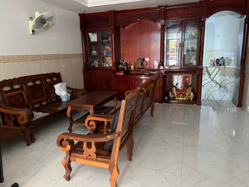 ផ្ទះលក់បន្ទាន់