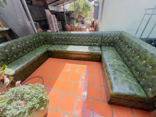 សាឡុងនៅថ្មី 80%