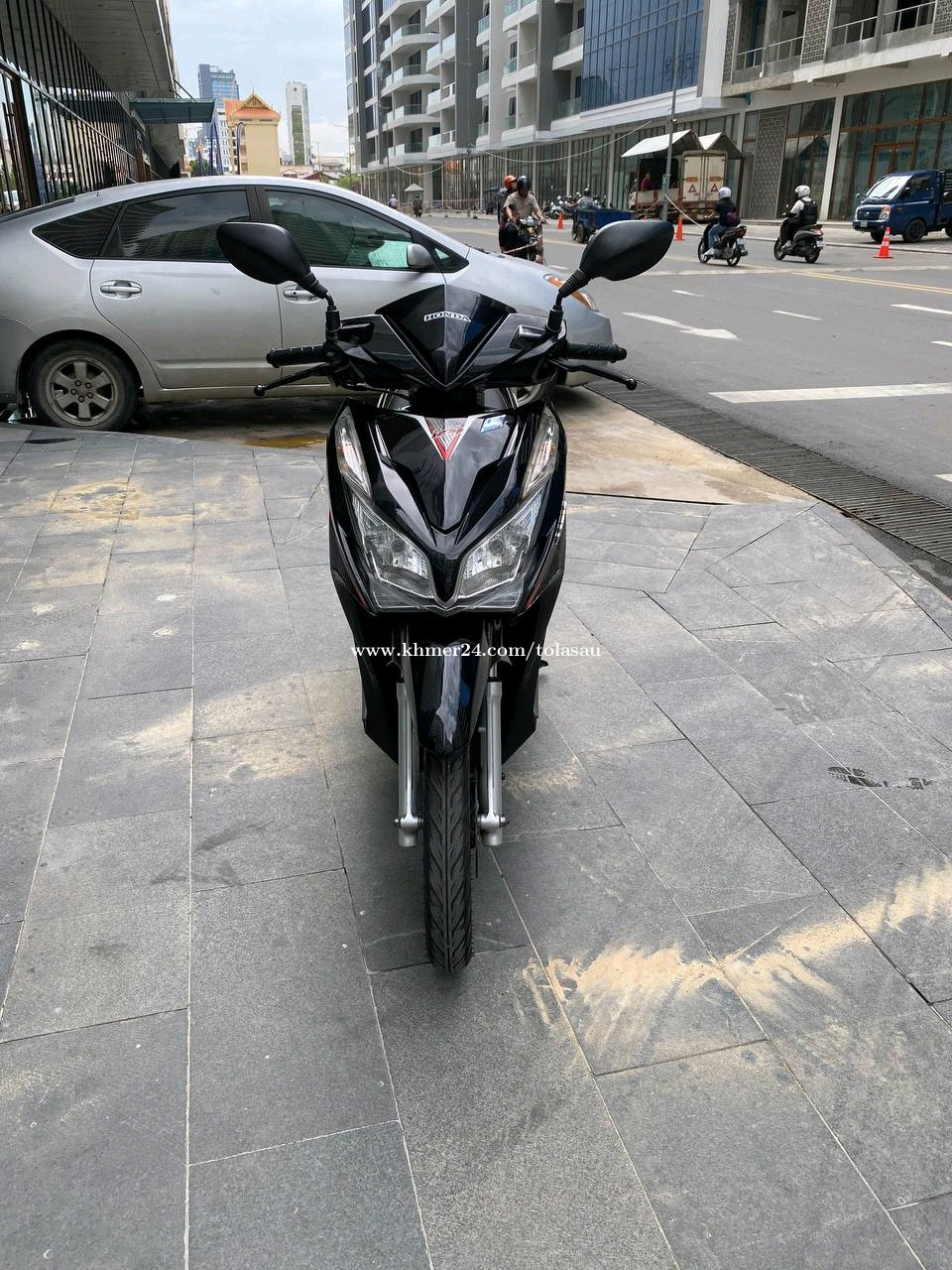 honda click motorcycle price