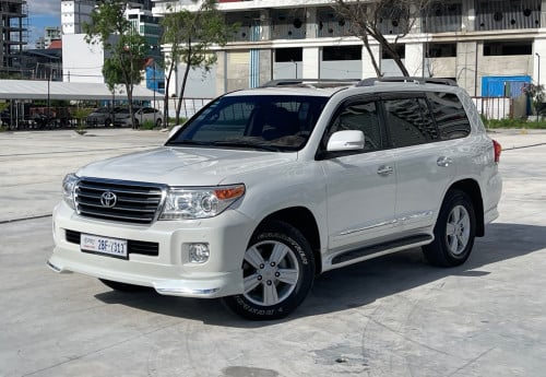 ToyotaLand Cruiser𝐆𝐗-𝐑2013𝐅𝐮𝐥𝐥 𝐎𝐩𝐭𝐢𝐨𝐧(ឡានស្អាតណាស់)(