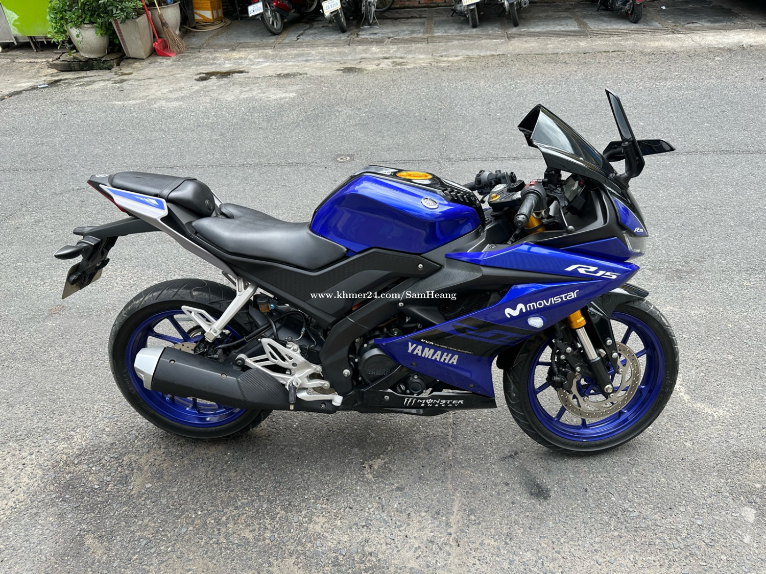 yamaha r15 sports bike