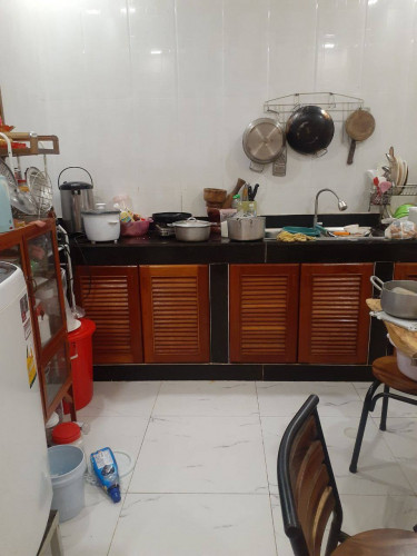 ផ្ទះលក់បន្ទាន់ម្ចាស់កុនលុយខ្លាំង
