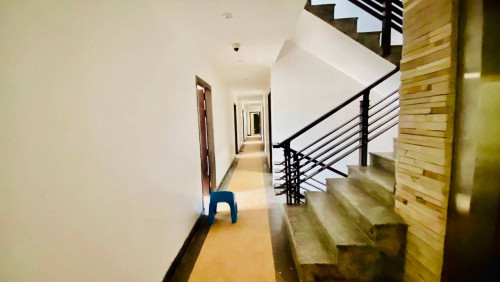 Corner Hotel 4 Rent Near Wat Phnom & Riverside, 48 Rooms, 13,000$, Some Furniture, Good Location