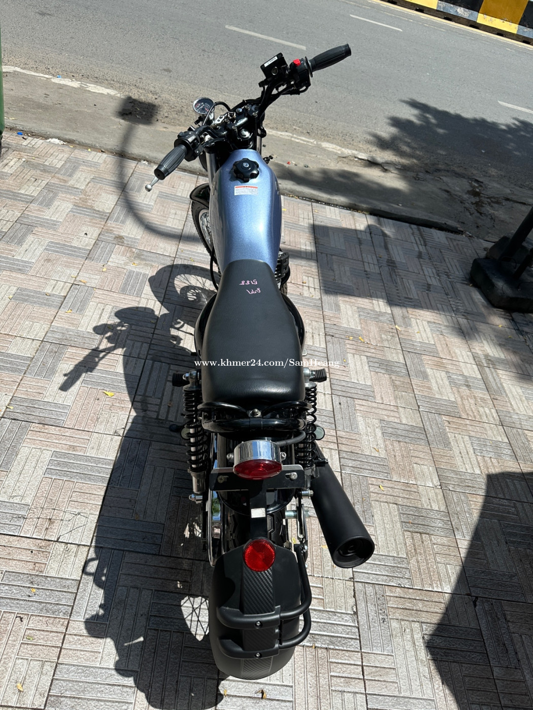 suzuki 250cc motorcycle