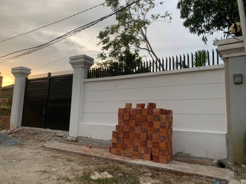 ដីលក់បន្ទាន់តំលៃល្អខ្លាំង ម្ចាស់ផ្ទាល់ (ព្រែកឯង)