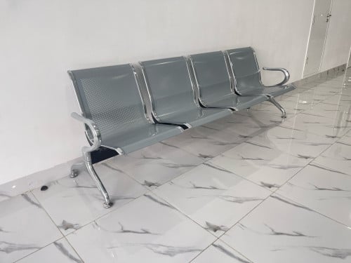 កៅអីរងចាំ