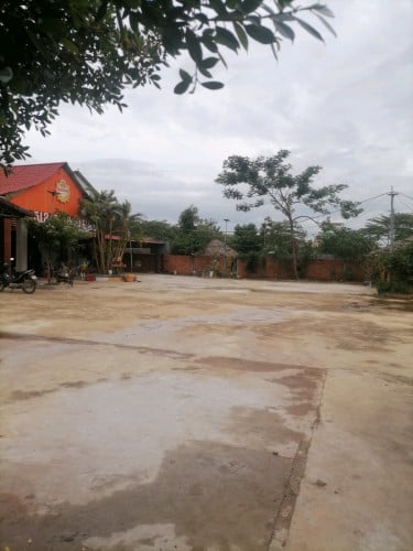 ដីហាង​ខារ៉ាអូខេ​លក់តំលៃ​ពីមុន​ 350000ដុល្លា​ មកនៅត្រឹម 250000ដុល្លា​តែបណ្ណោះ