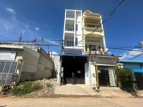 ផ្ទះលក់បន្ទាន់ តំលៃល្អខ្លាំង (ម្ចាស់ផ្ទាល់ ចរចារបាន)