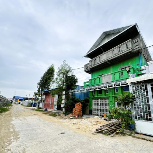 ๐ฆHouse Available for Urgent Sale at a Special Price (Negotiable).