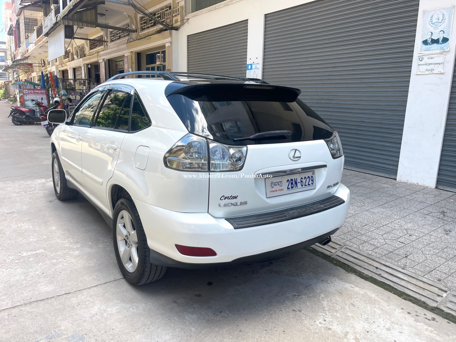 Lexus RX330 years 2004, haft full ខាងក្នុងលឿង Price $21500.00 in Chak ...
