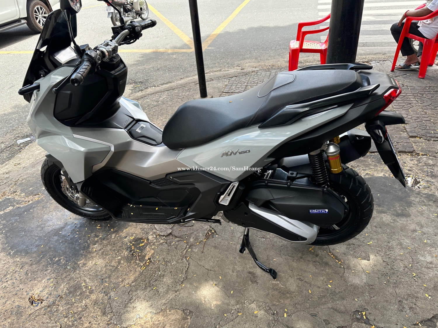 honda adv motorcycle