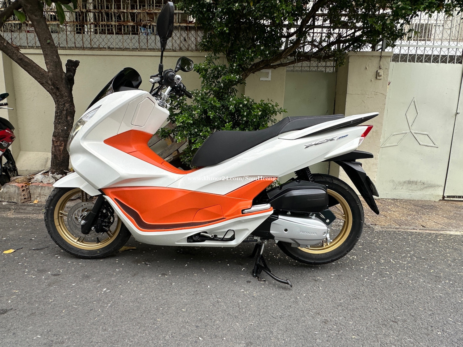 150 honda motorbike