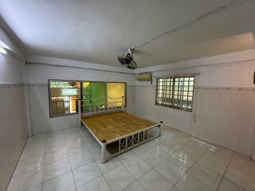 ផ្ទះជួលជាន់ក្រោម