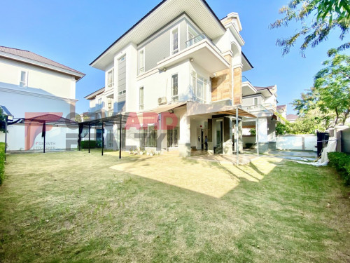 7 Bedrooms Queen Villa available for Rent in Borey Peng Hout Boeng Snor