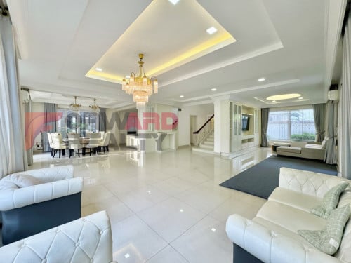 7 Bedrooms Queen Villa available for Rent in Borey Peng Hout Boeng Snor