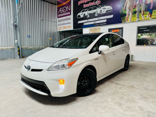 TOYOTA Prius 2013 White Option3 Solar ( Tax Paper)