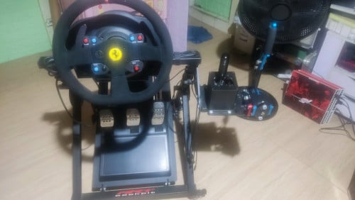 Thrustmaster T300 Ferrari + 8 gears shifter + handbrake and foldable cockpit