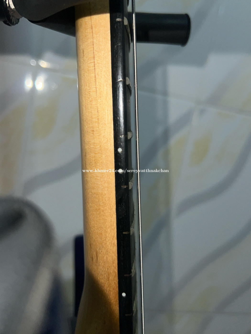 Electric guitar Ibanez GIO Price 150.00 in Boeng Kak Pir, Cambodia