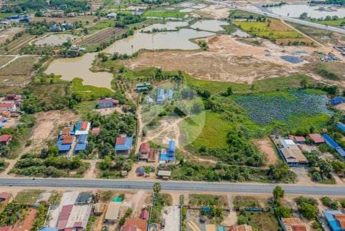 ដីសម្រាប់លក់នៅកណ្ដាលស្ទឹង - ខេត្តកណ្ដាល ។