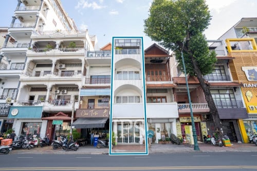 ‼ ផ្ទះអាជីវកម្ម សម្រាប់លក់មាន 6 បន្ទប់គេង នៅមាត់ទន្លេ ផ្សារកណ្ដាល រាជធានីភ្នំពេញ ‼