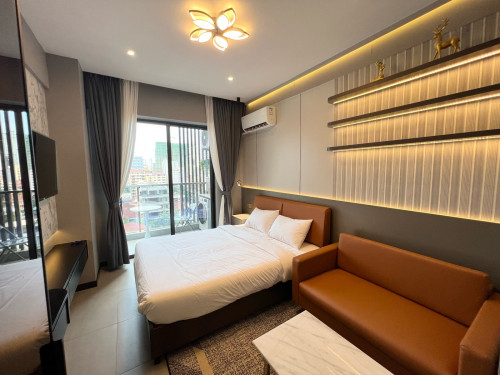 New Studio 35m2 at BKK1 full furnished
