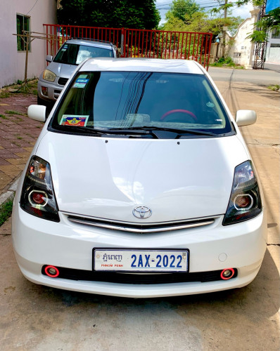 Prius 05 H/Full (ក្នុងលឿង) $9800ចរចា