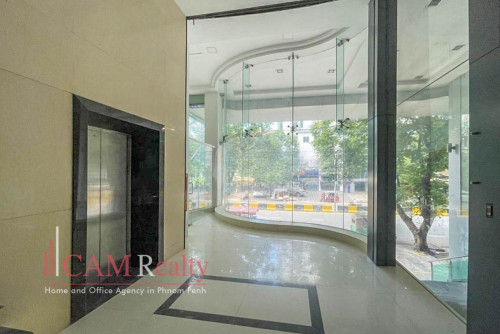 6 Floor Commercial Building For Rent in Tuek L’ak Ti Muoy