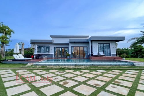 Expansive 3 Bedroom Resor For Rent in Preaek Aeng | Khan Chbar Ampov