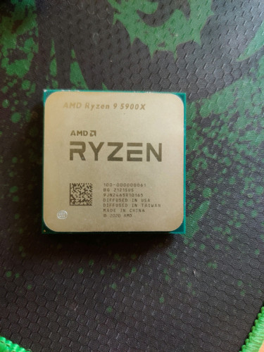 AMD RYZEN 9 5900X