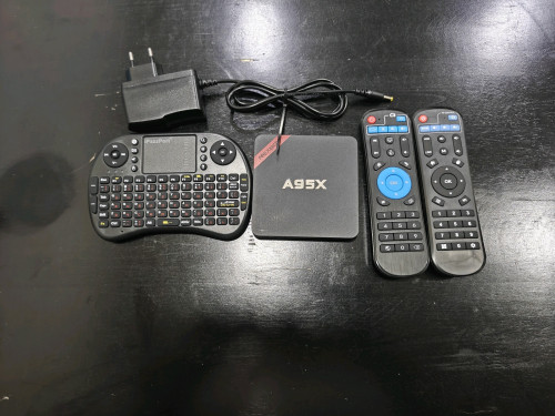 TV player NEXBOX A95X