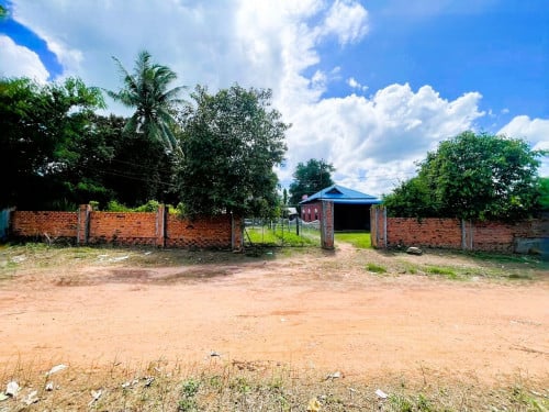 🏦House for Urgent Sale (Negotiable), ABA Loan Available (@6.5% p.a. up to 25 years repayment term)