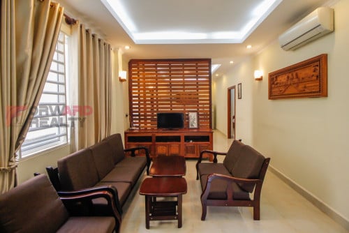 2 Bedrooms apartment for rent in Doun Penh Area (near Royal Palace)