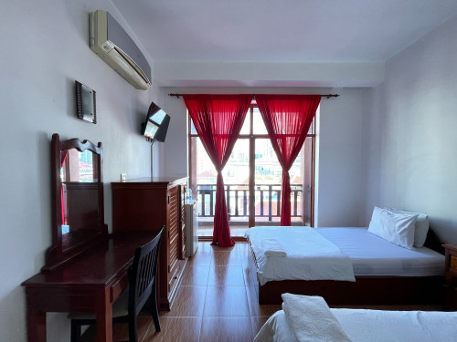 Whole Building for Rent Near Monivong Boulevard