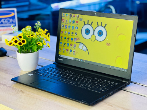 Toshiba 15 ស្ពិចល្មប្រើប្រាស់ ឌីស្សានរូបភាព រឺវីដេអូ Core i5-6th /8GB /256GB /15.6