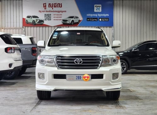 TOYOTA LANDCRUISER 2013 Arab