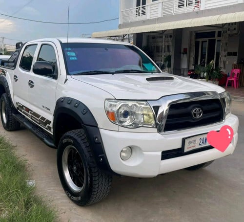 Tundra 2005 V6 pog1 2AW