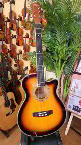 ហ្គីតាសម្រាប់ហាត់លេងថ្នាក់ដំបូង