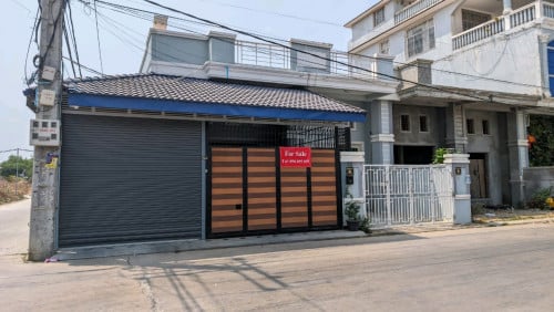 ឡាយគង់ (lay kong) ចោមចៅ ផ្លូវជាតិលេខ3 shop house លើផ្លូវមេ ផ្ទះកែង សល់ 4m