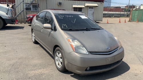 Toyota Prius 08 Full Option(តម្លៃសាង)